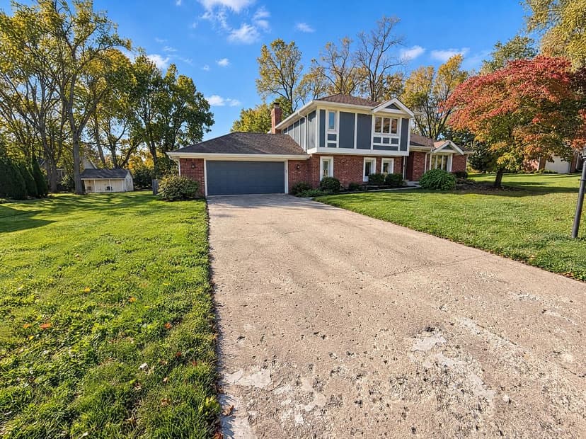 348 Haldale Dr