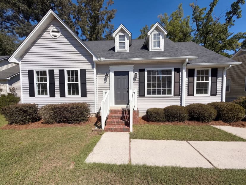 218 Stonewood Dr