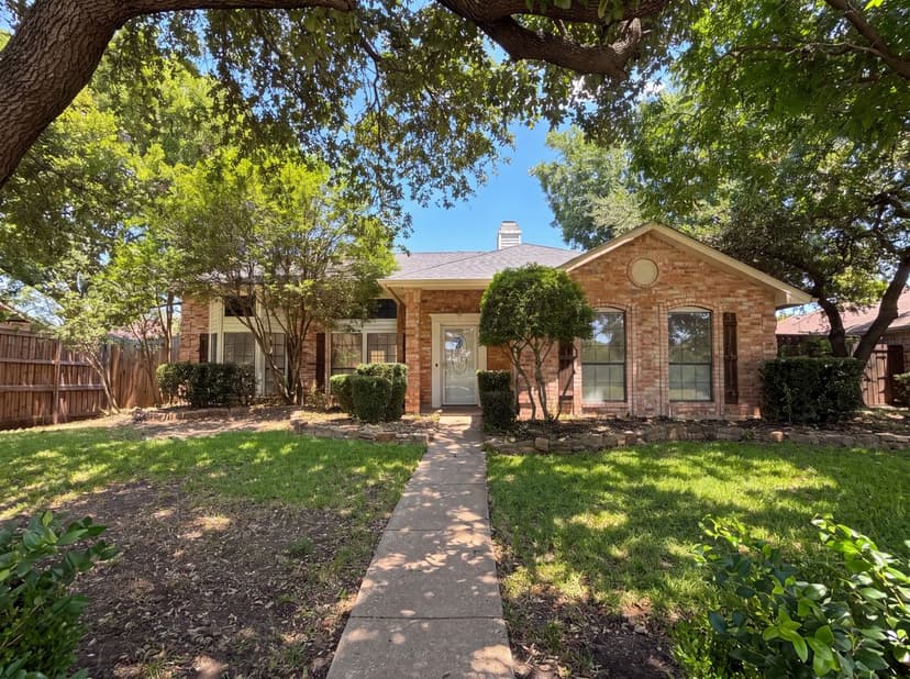 1613 Mullins Dr