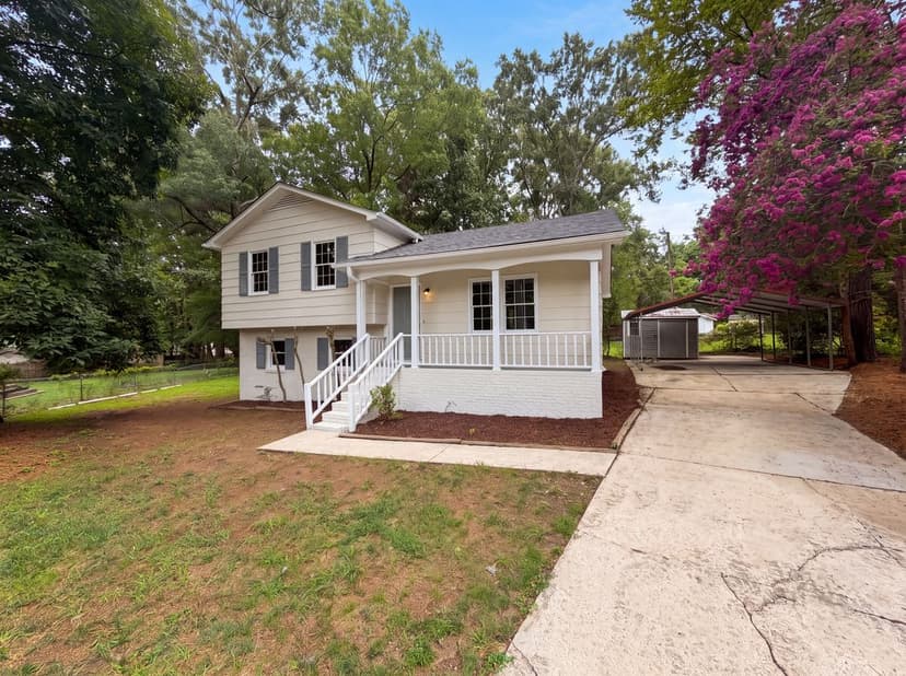 11 Chanter Ct