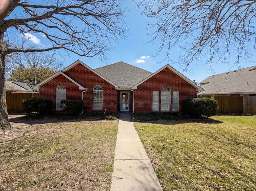 1711 Kennedy Dr