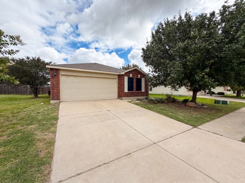 413 E Vega Ln