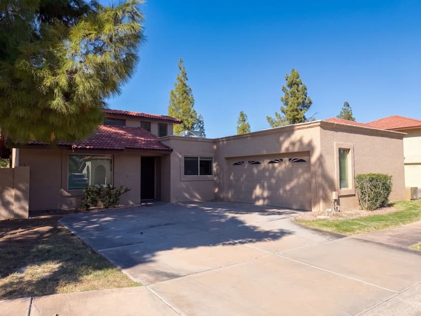200 E Barbarita Ave