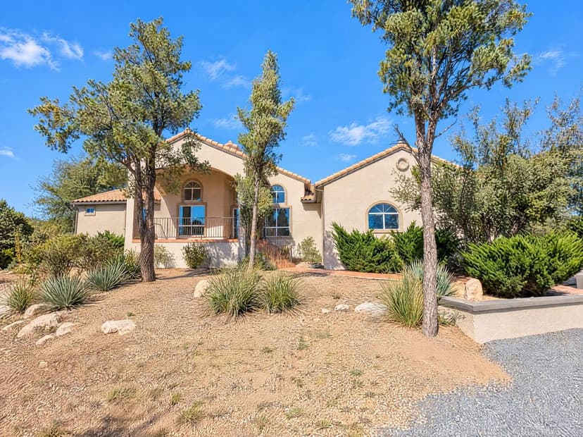 3320 Charla Dr