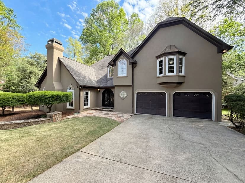 984 Forest Pond Ct