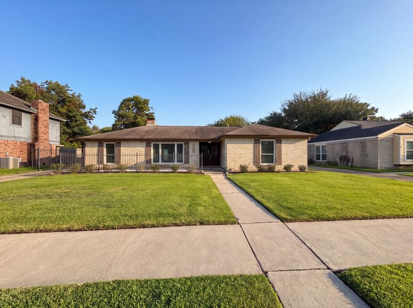 14923 Aspen Hills Dr