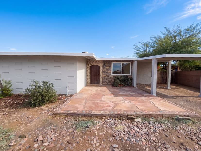 4252 E Sylvane Dr