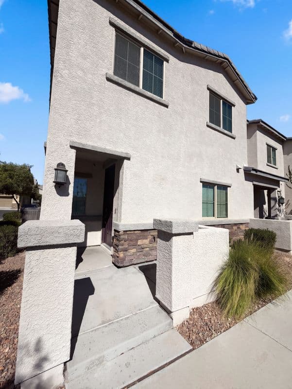 813 Clouded Valley Ave