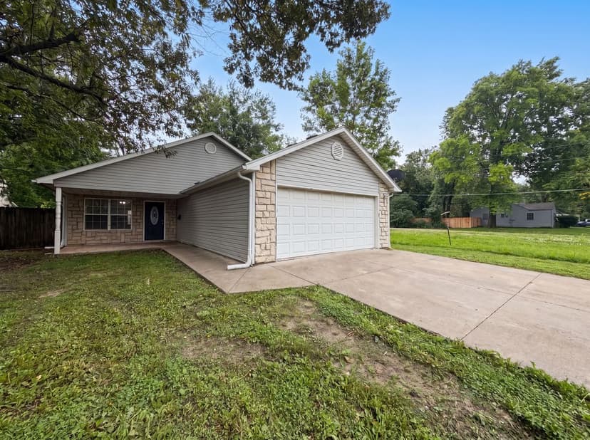 905 S Butler Ter