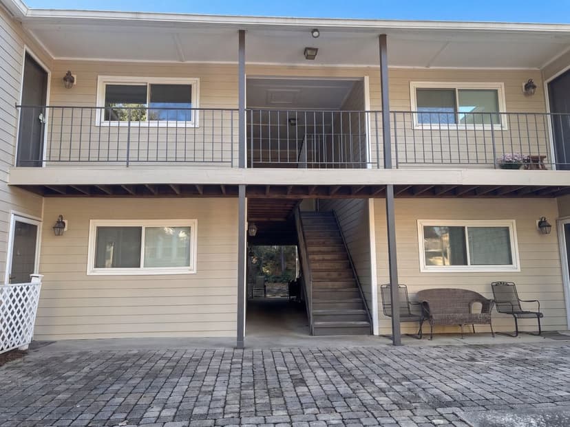 1113 Lake Pointe Cir