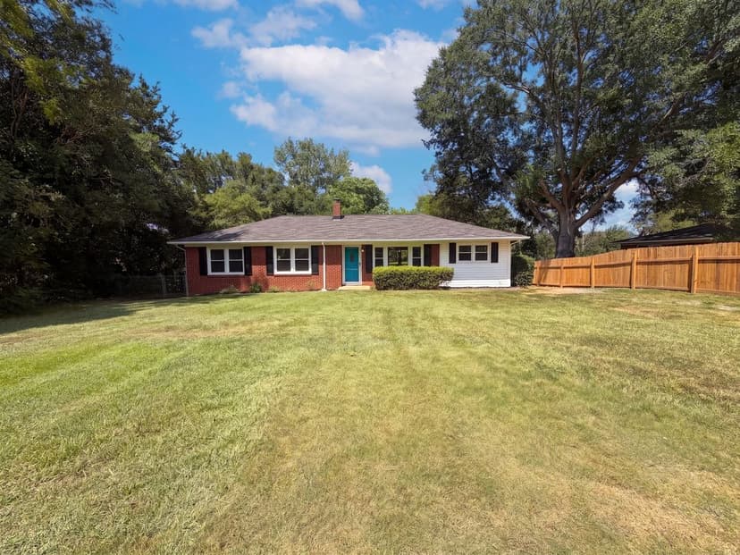 2154 Rosewood Dr