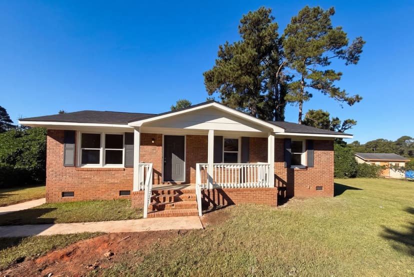219 Honeysuckle Ln