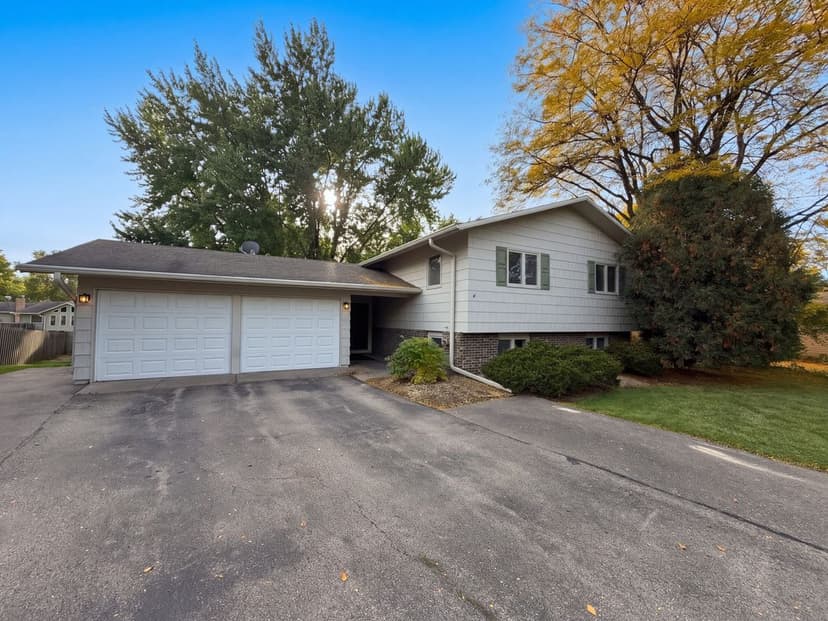 12228 Allen Dr
