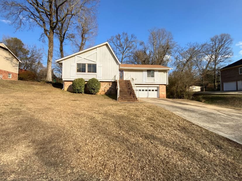 1111 3rd Ln