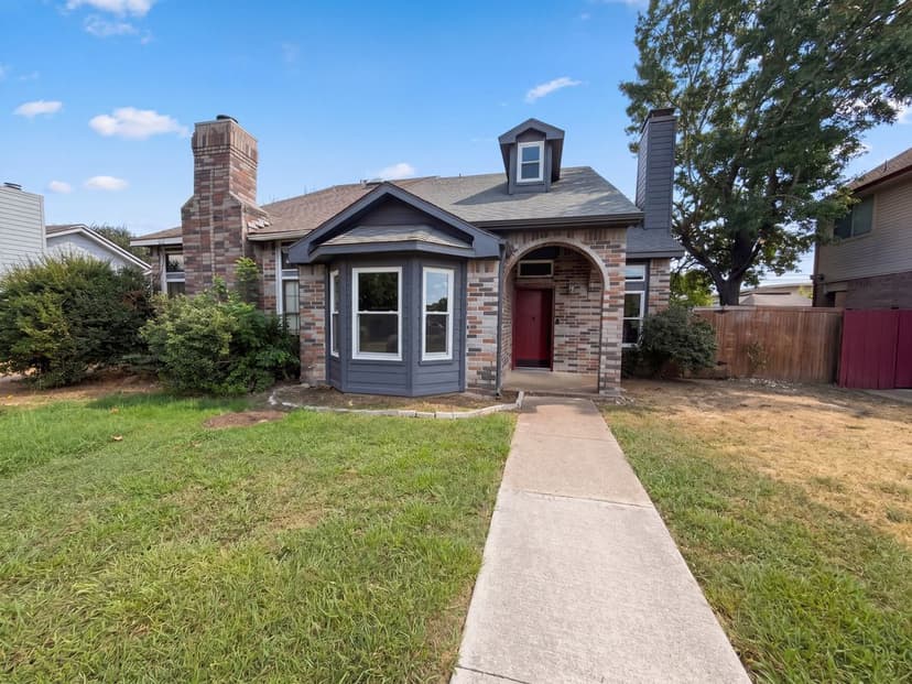 832 Brockden Dr