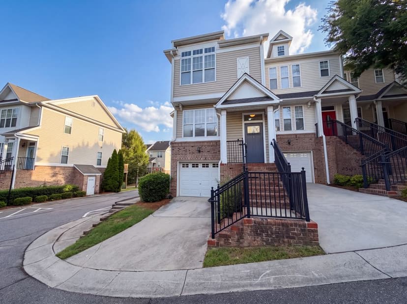 7129 Founders Club Ct