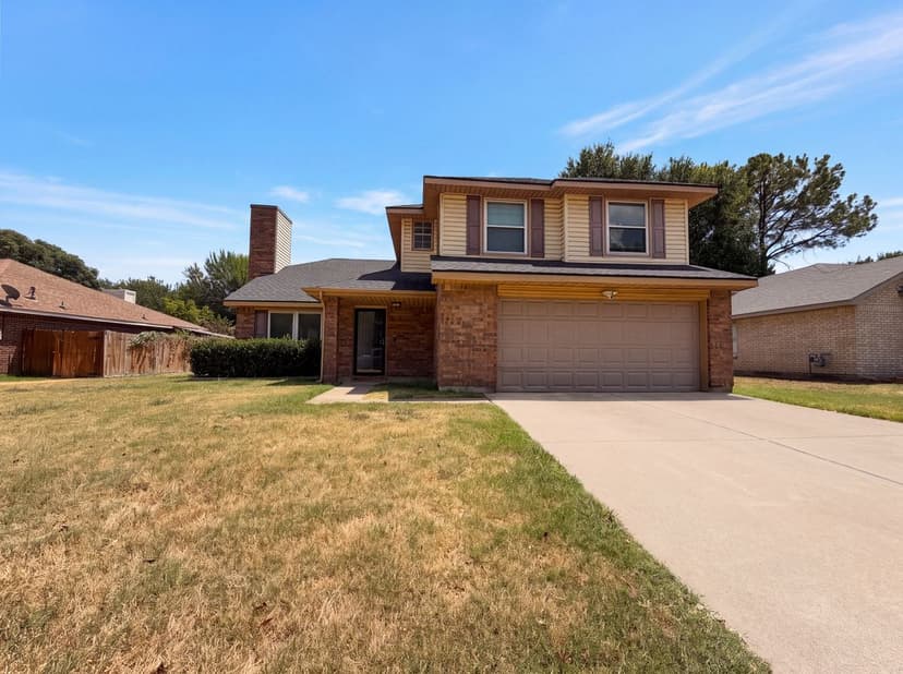 2831 Red Oak Dr