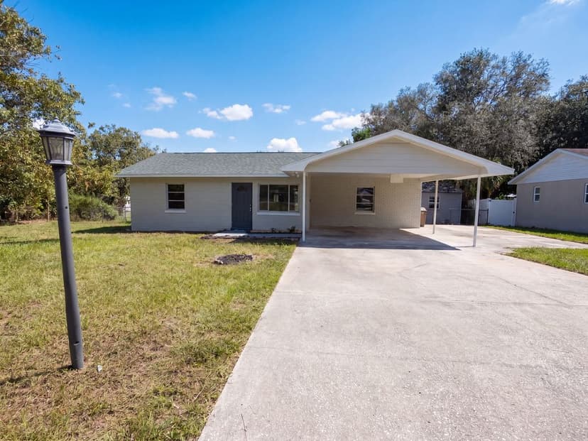 4526 Eagles Nest Rd