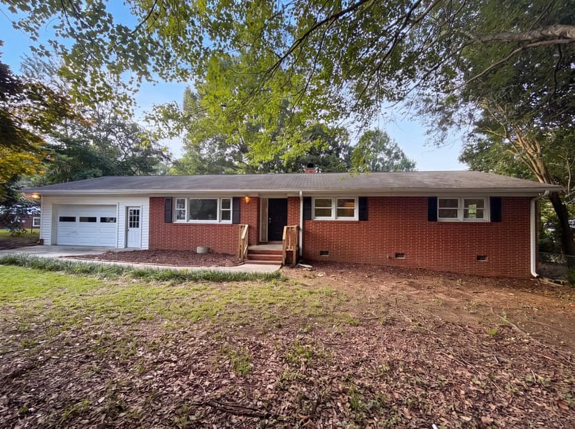 407 Lamesa Dr
