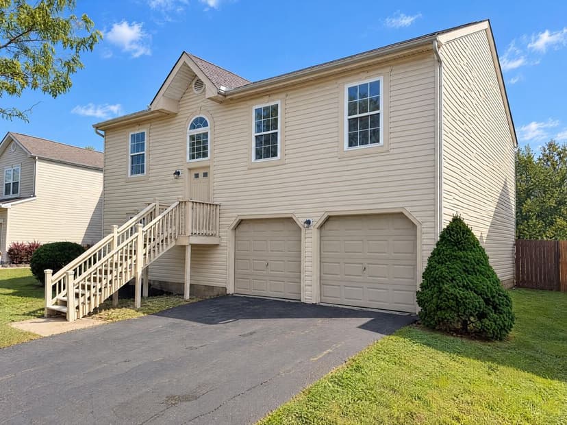 3308 Kady Ln