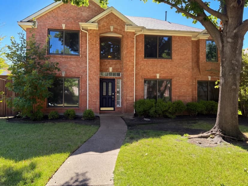 4412 Cedar Valley Dr