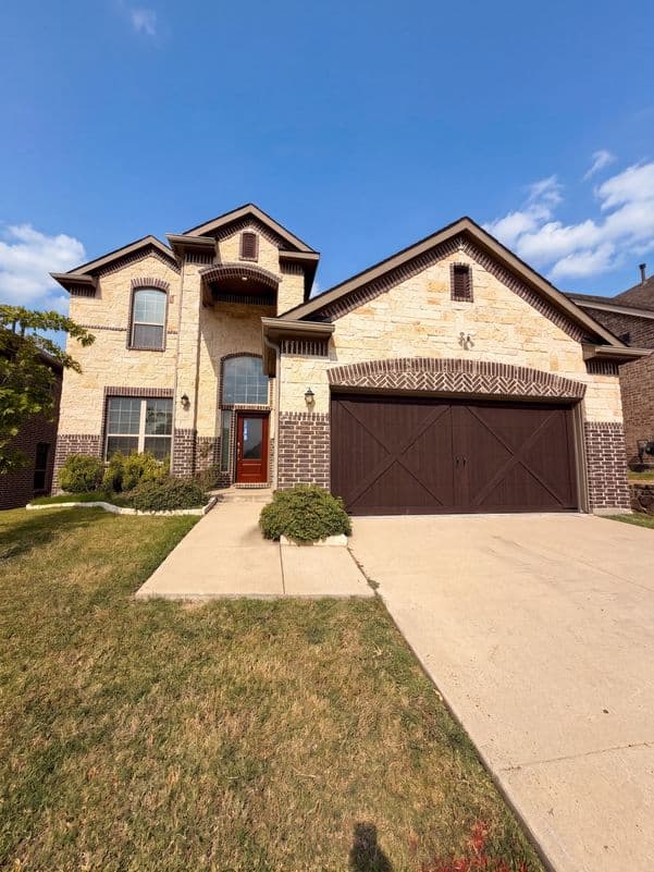 1421 Prairie Lake Ct