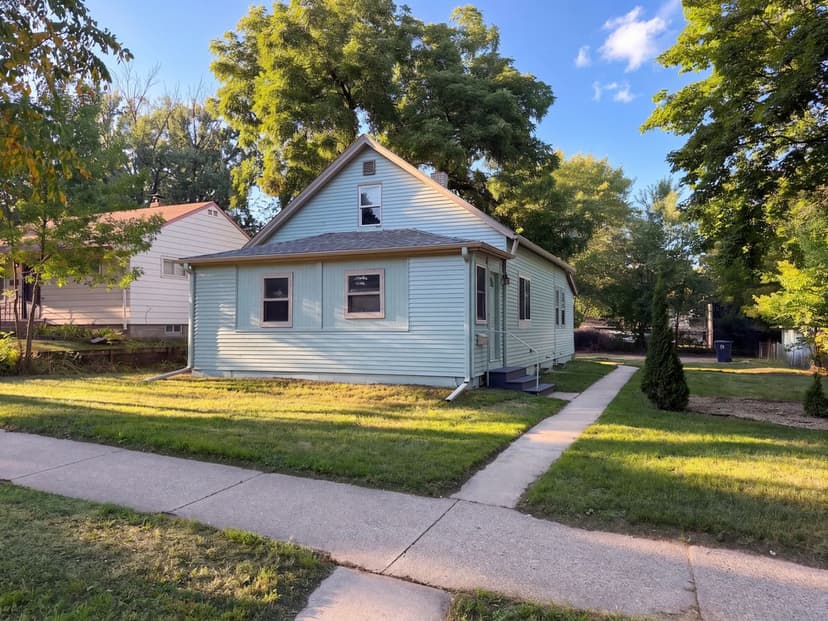 305 Arlington Ave W