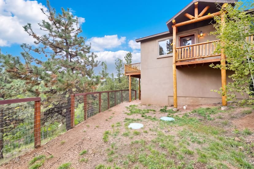 1920 Pikes Peak Dr