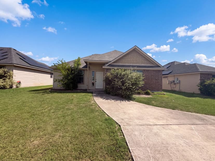 2512 Saulsbury Dr