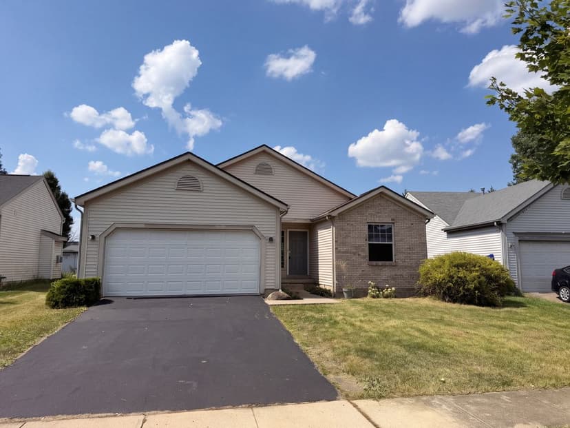 3223 Berkley Pointe Dr