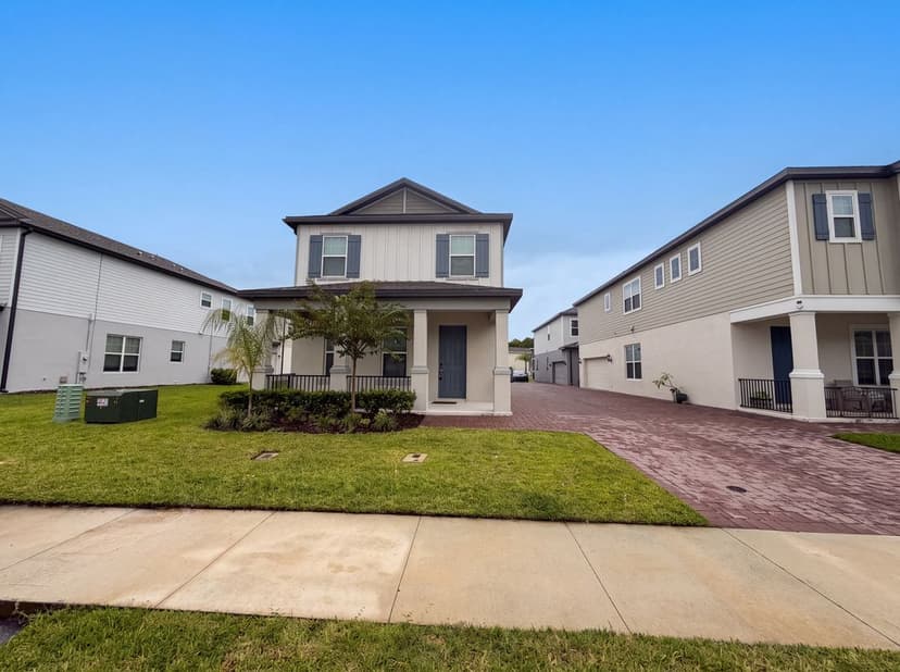 538 Venetian Palms Blvd