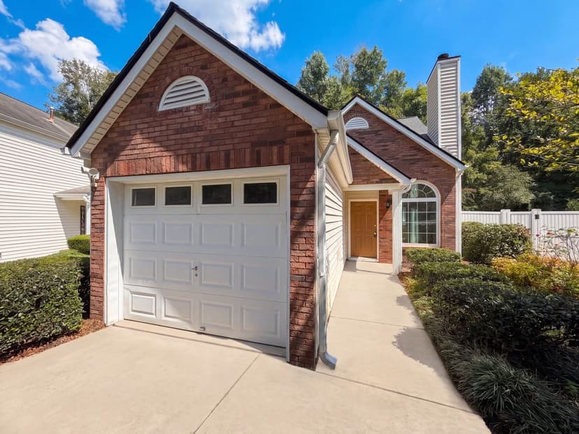 1337 Parkside Club Dr