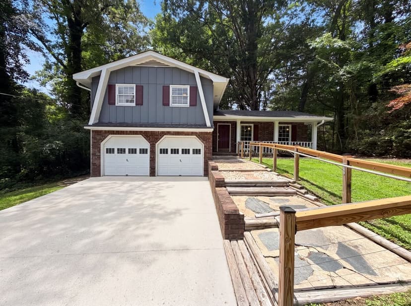 1271 Seven Springs Cir