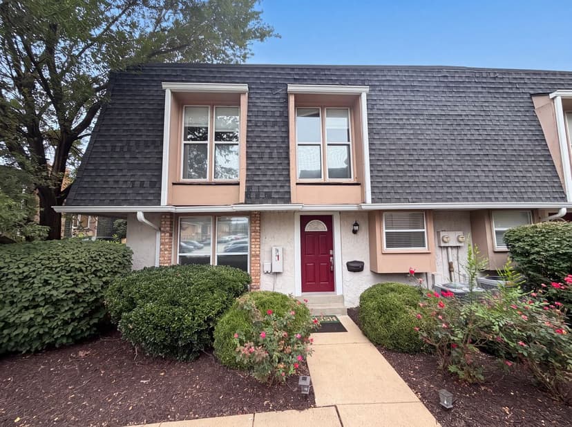 1154 Rue La Chelle Walk