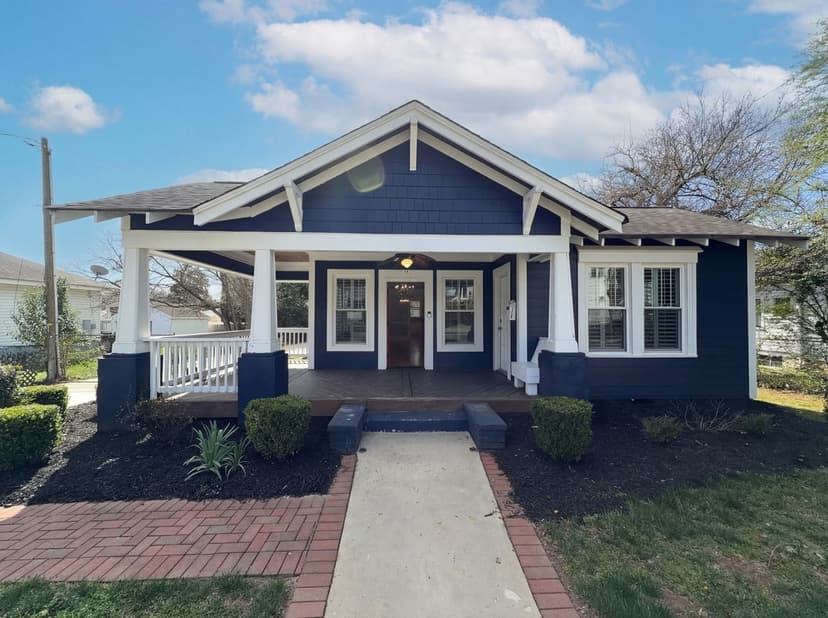 1108 Herrin Ave