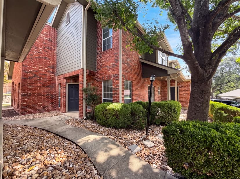 40 Chapel Hill Cir
