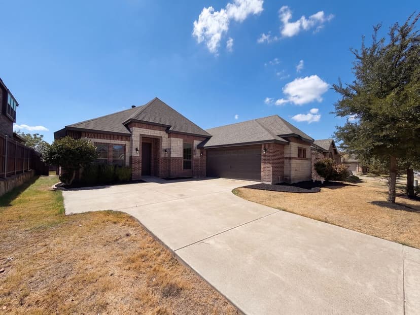 130 Red Pine Dr