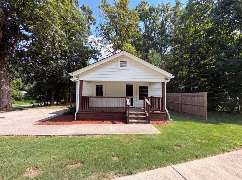 1313 Eastbrook Rd Se