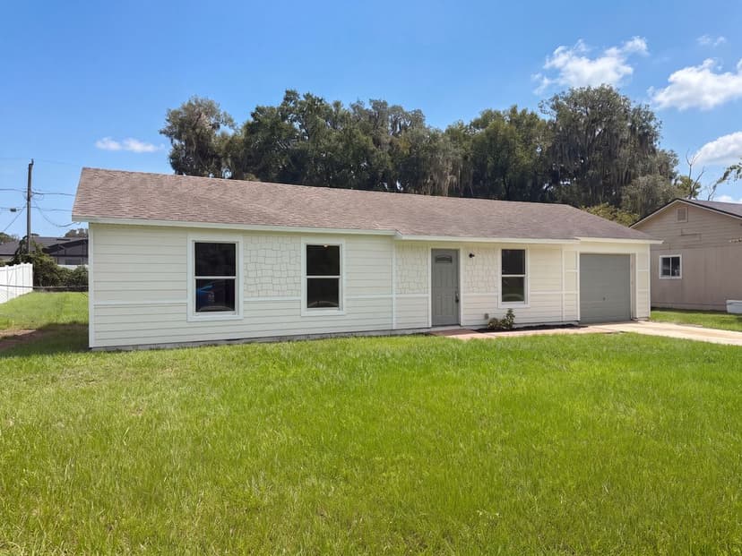 1336 Nadine Dr