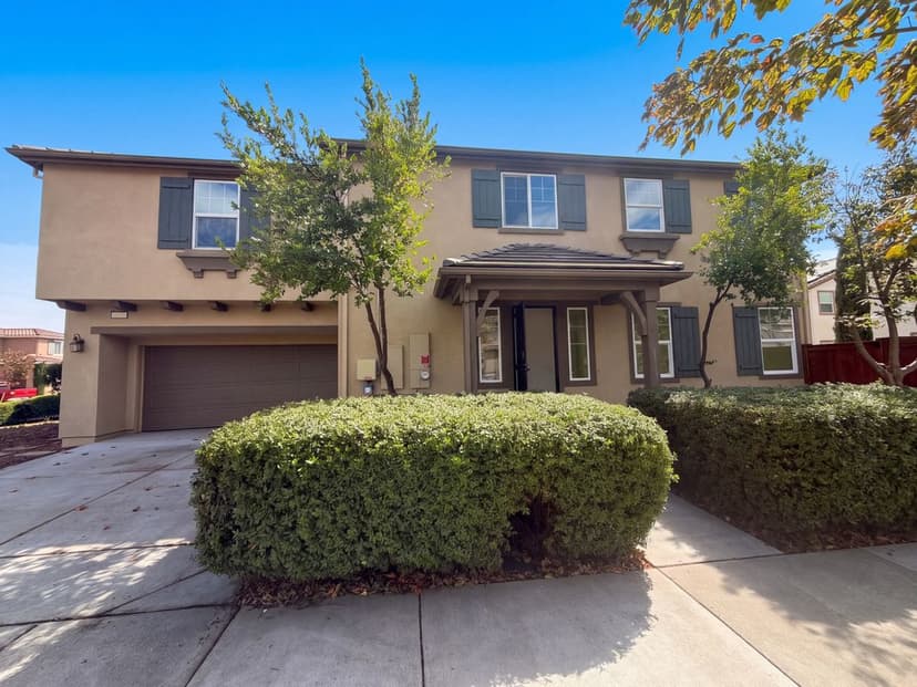 2491 Chuck Hammond Dr