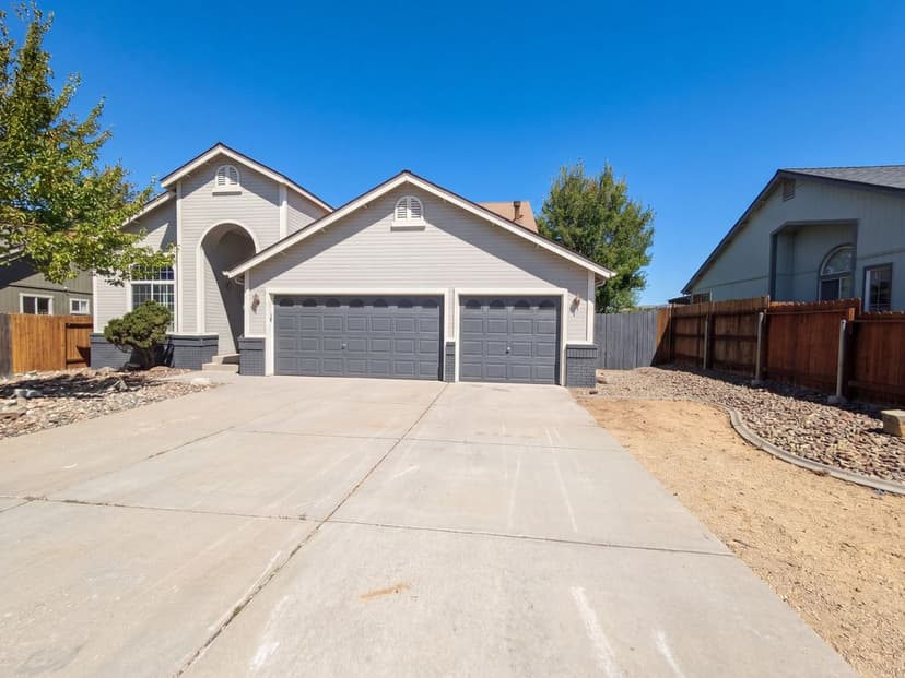 1465 Grand Point Way