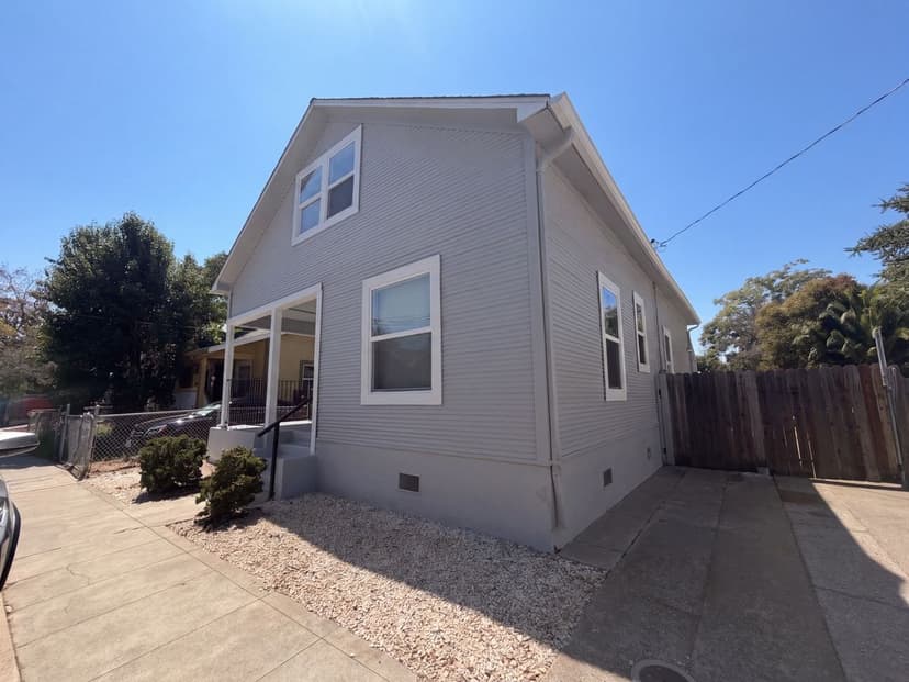 3210 San Jose Way