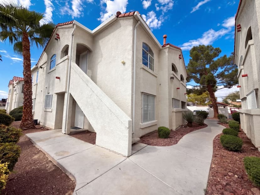 4516 W Lake Mead Blvd