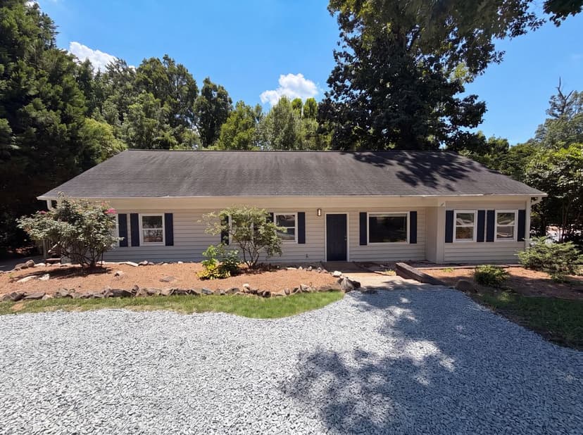 1322 Carolyn Dr