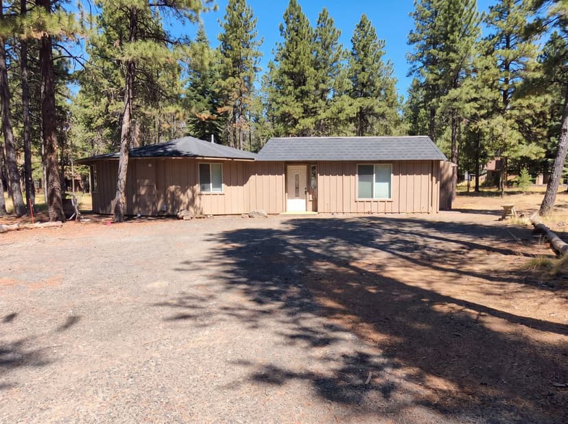 56992 Fawn Ln