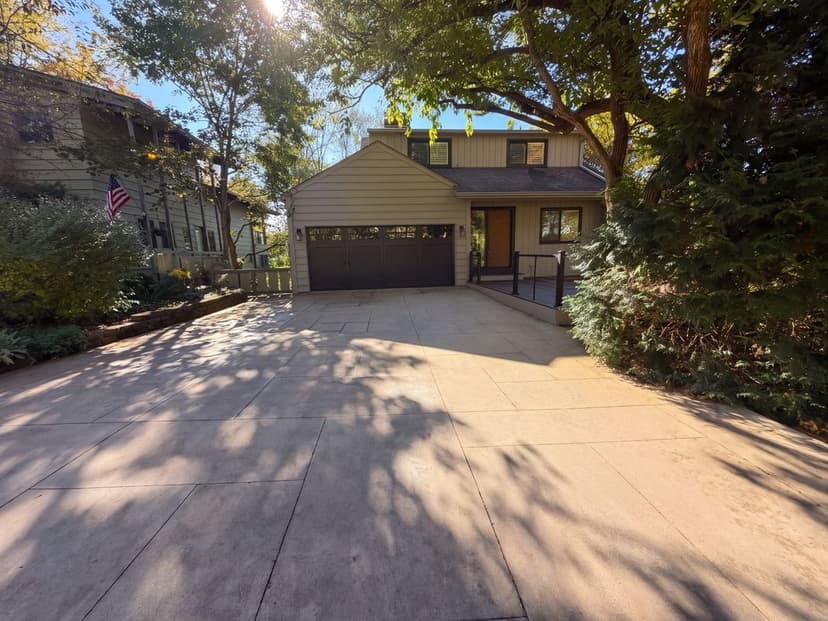 50 E Summit St