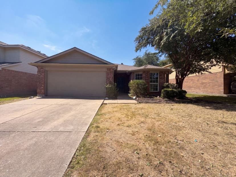 905 Acacia Dr