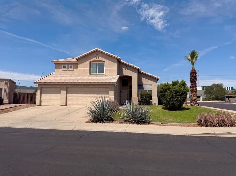8274 S Stephanie Ln