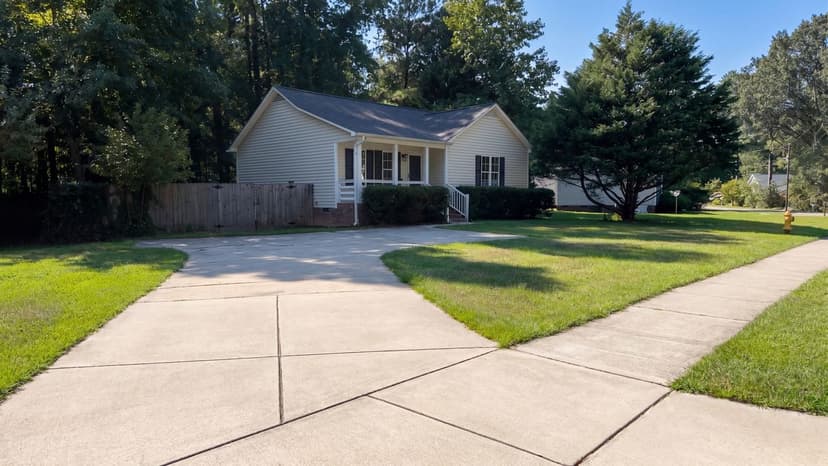 270 Lakewood Dr