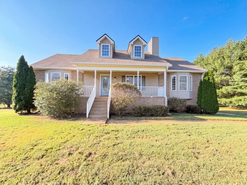 3692 Armstrong Rd